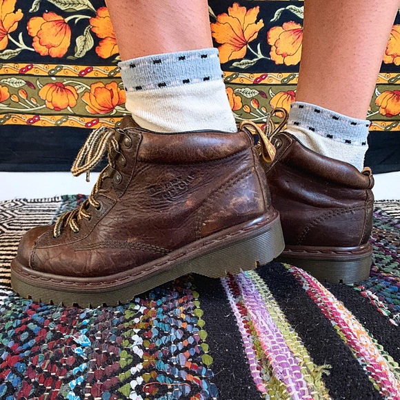 doc martens hiking boots! - Picture 3 of 3